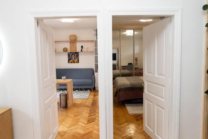 Freedom Apartments In The Heart Of Lviv - Balabana Str And Svoboda Avenue Bagian luar foto